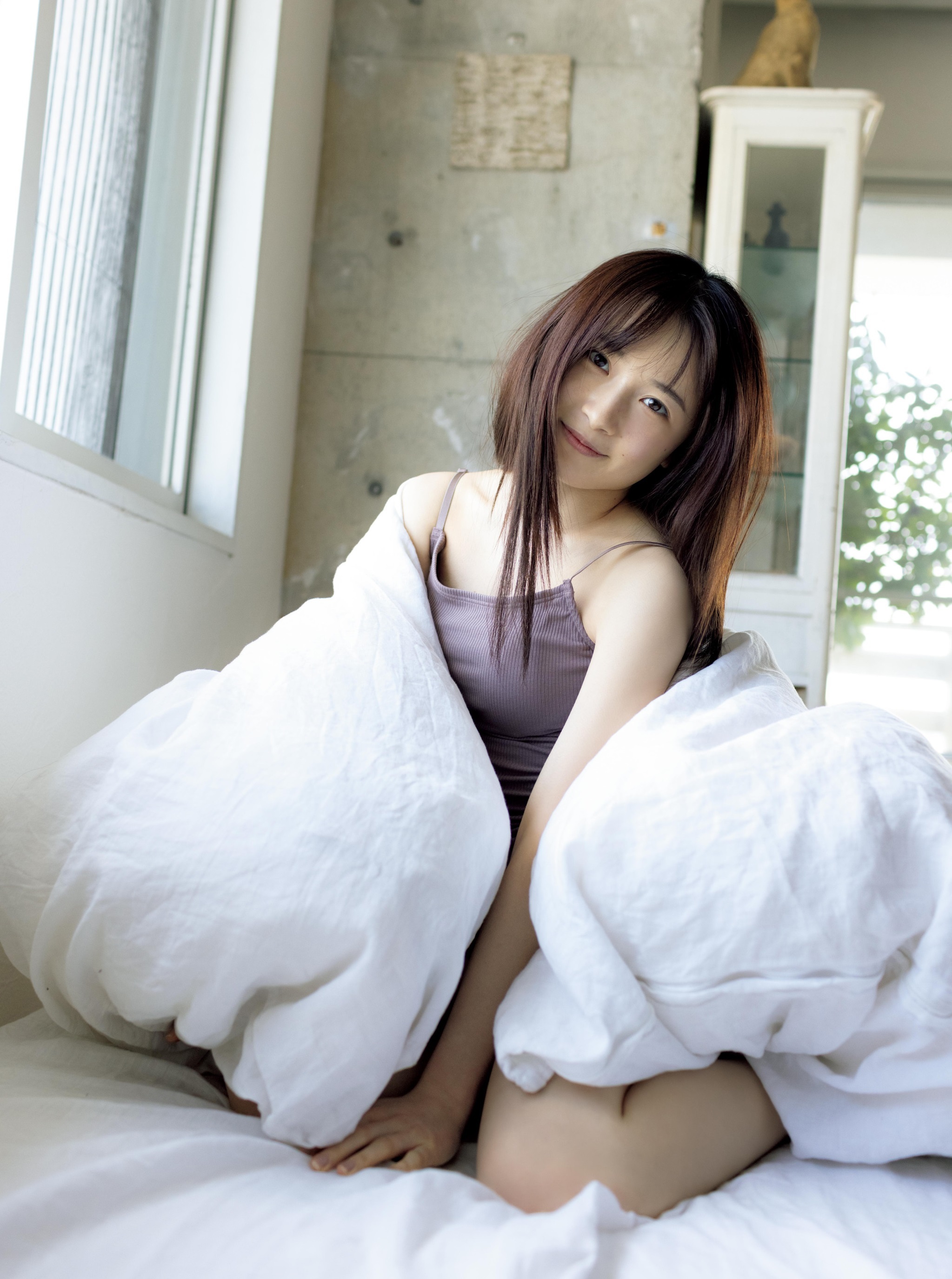 森戸知沙希(モーニング娘)グラビア水着画像① 10枚目