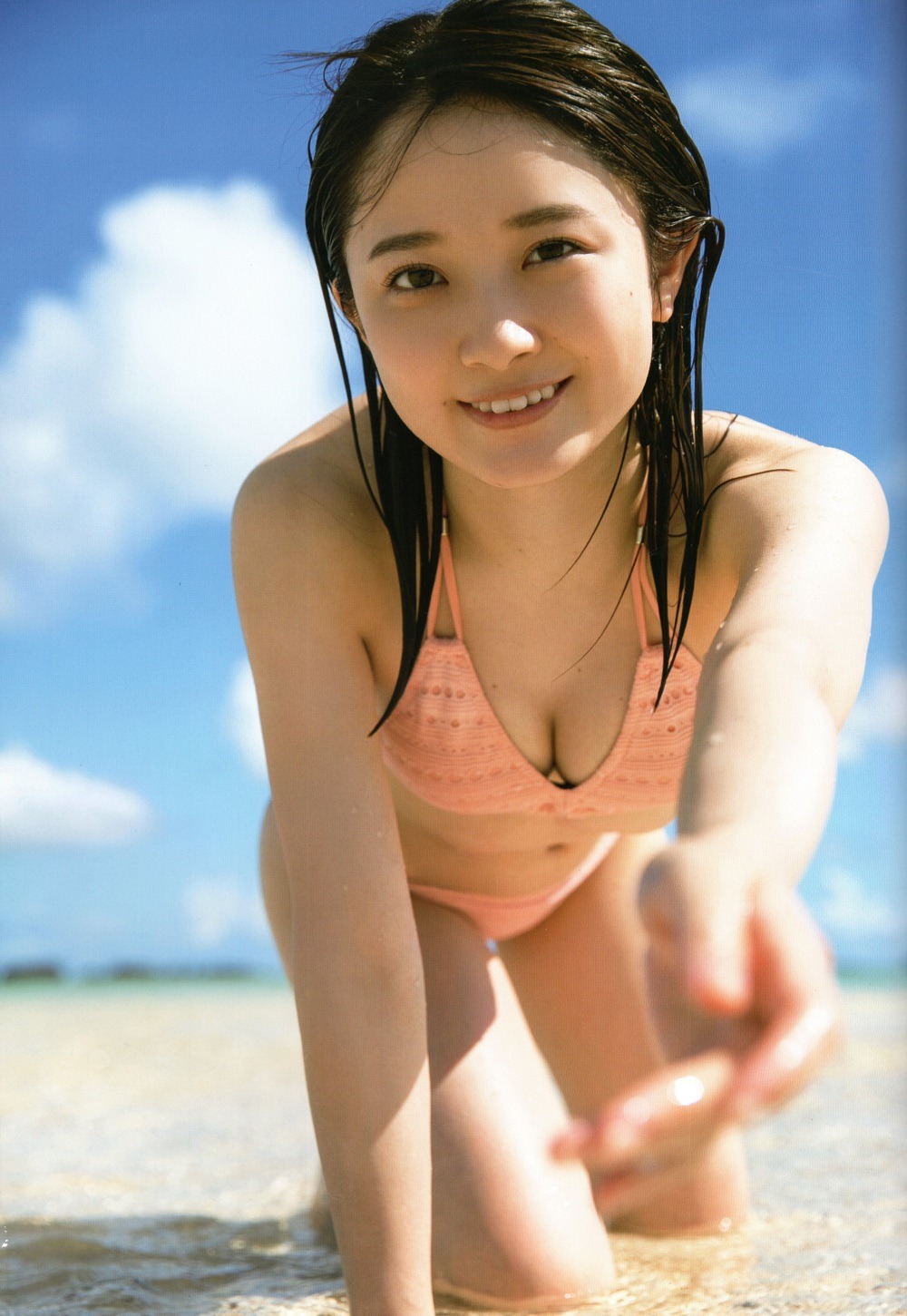 森戸知沙希(モーニング娘)グラビア水着画像① 23枚目
