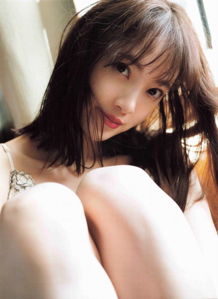 田中ちえ美 最新グラビア水着画像 3枚目