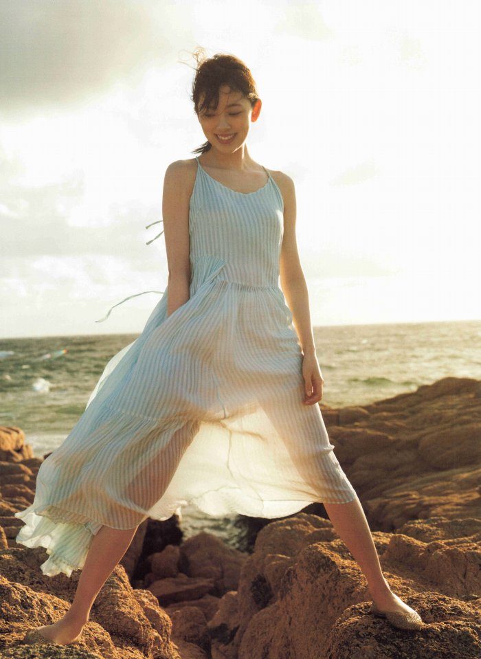 田中ちえ美 最新グラビア水着画像 21枚目