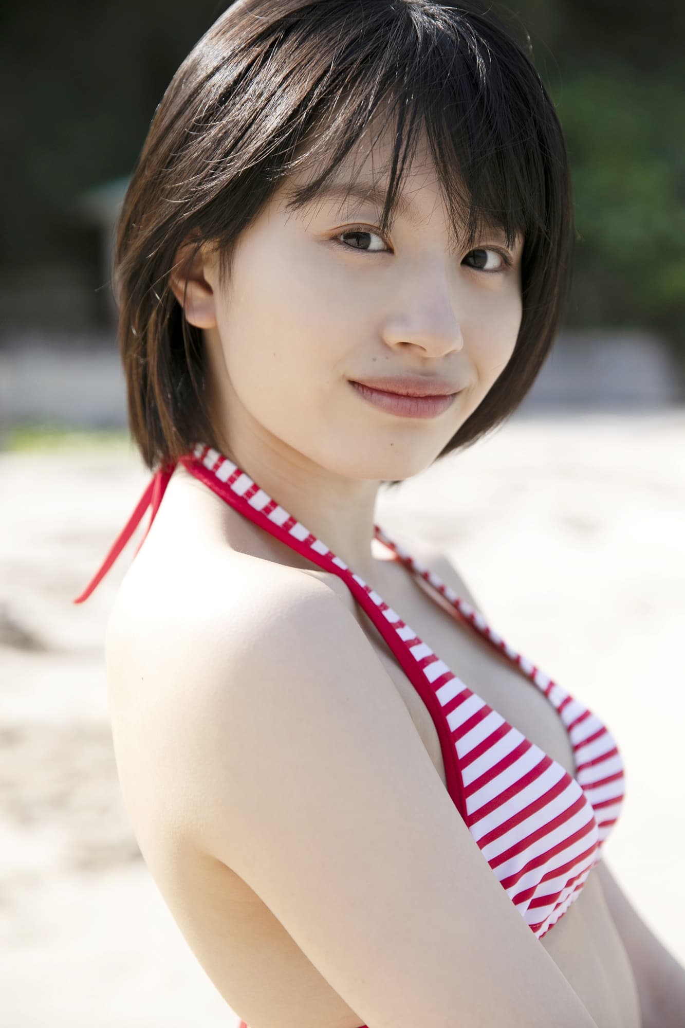 浅倉樹々(つばきファクトリー)グラビア水着画像 3枚目