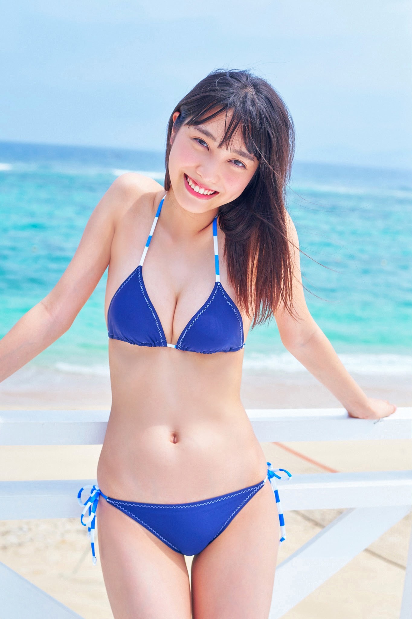 福田ルミカ グラビア水着画像① 17枚目