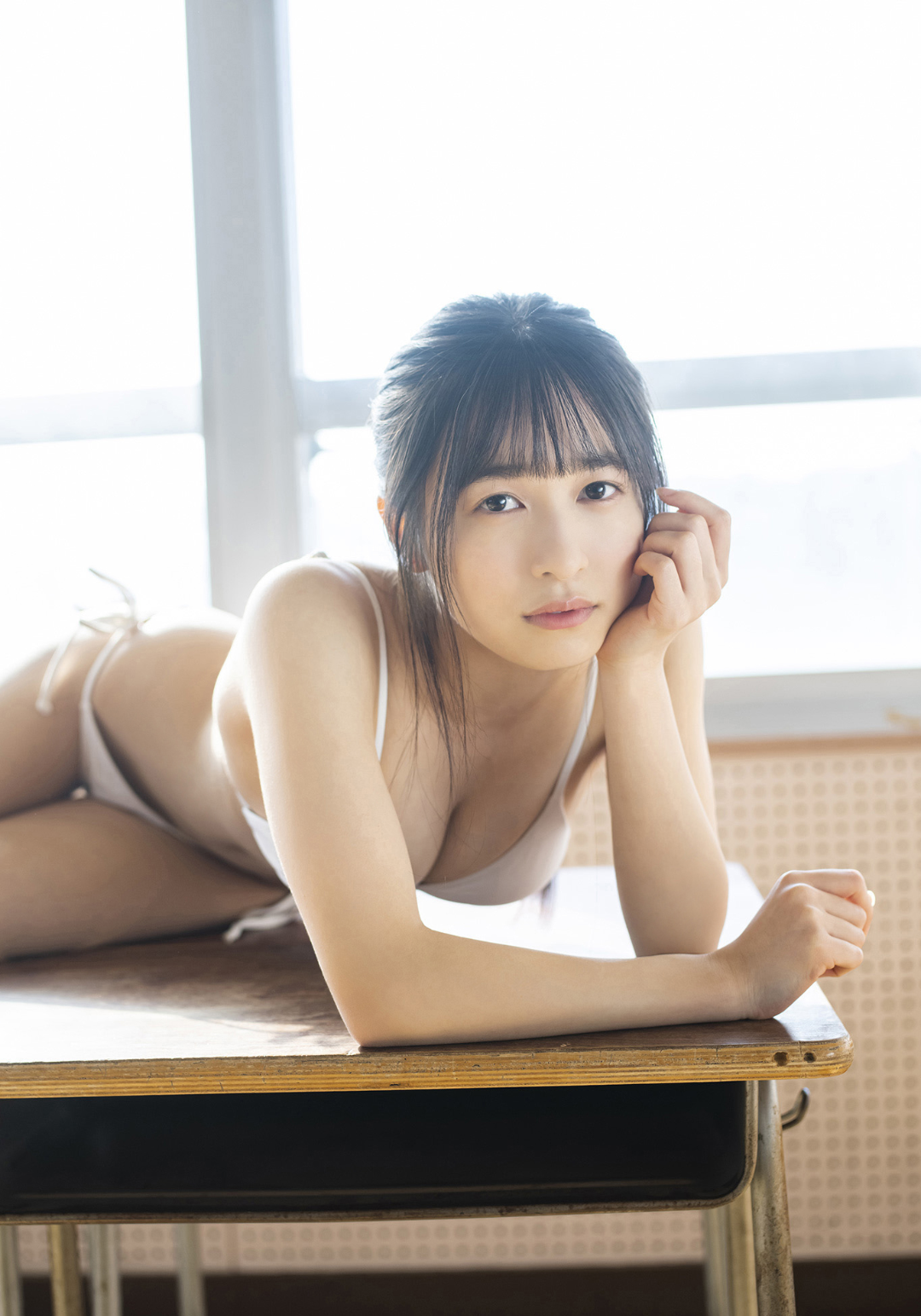 早川渚紗 グラビア水着画像② 14枚目
