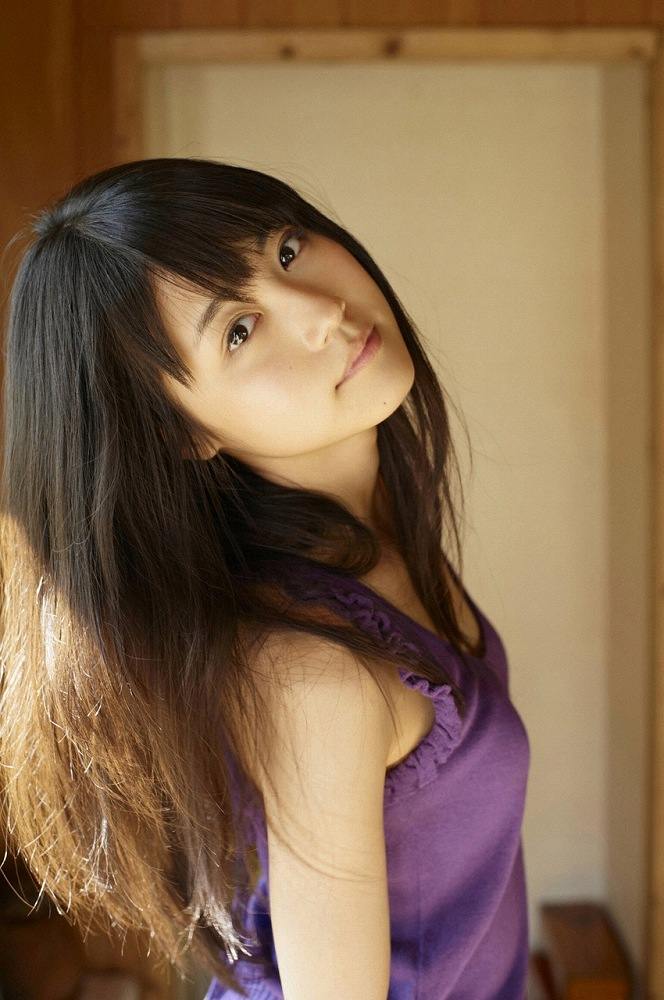 髙野真央 最新グラビア水着画像③ 22枚目
