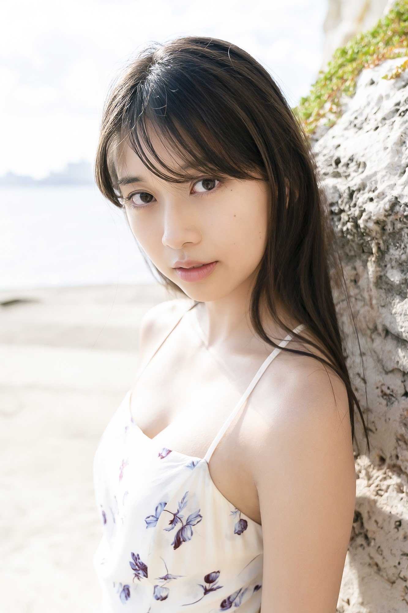 牧野真莉愛(モーニング娘) グラビア水着画像① 29枚目