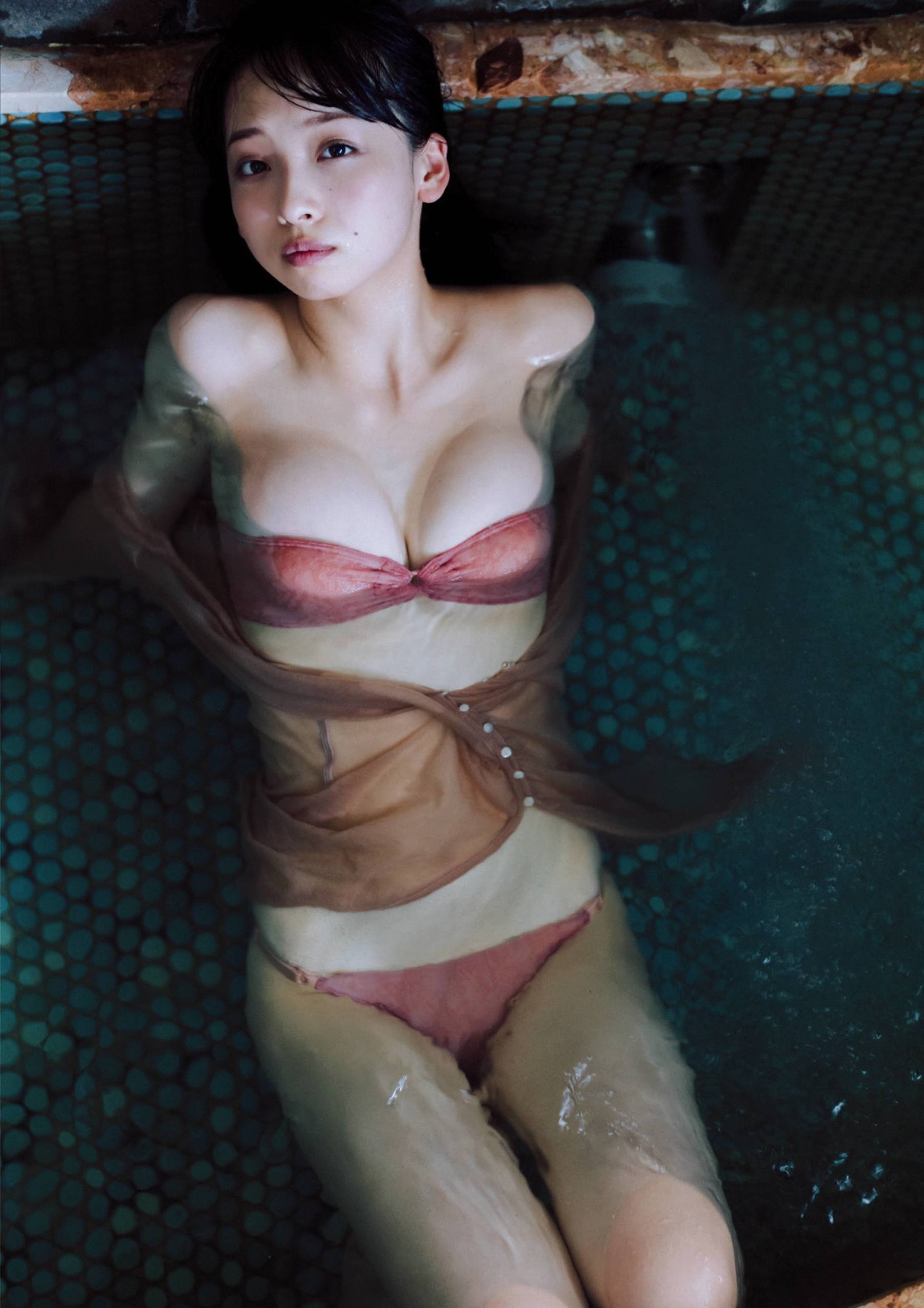 華村あすか グラビア水着画像① 29枚目