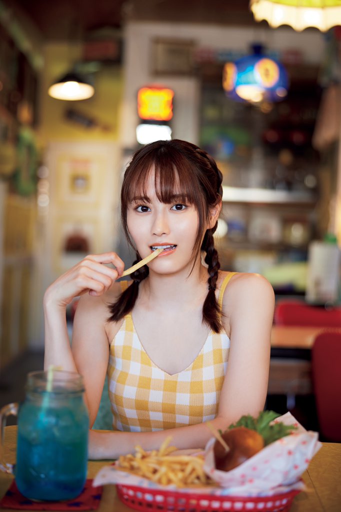 西潟茉莉奈(NGT48)最新グラビア水着画像 9枚目