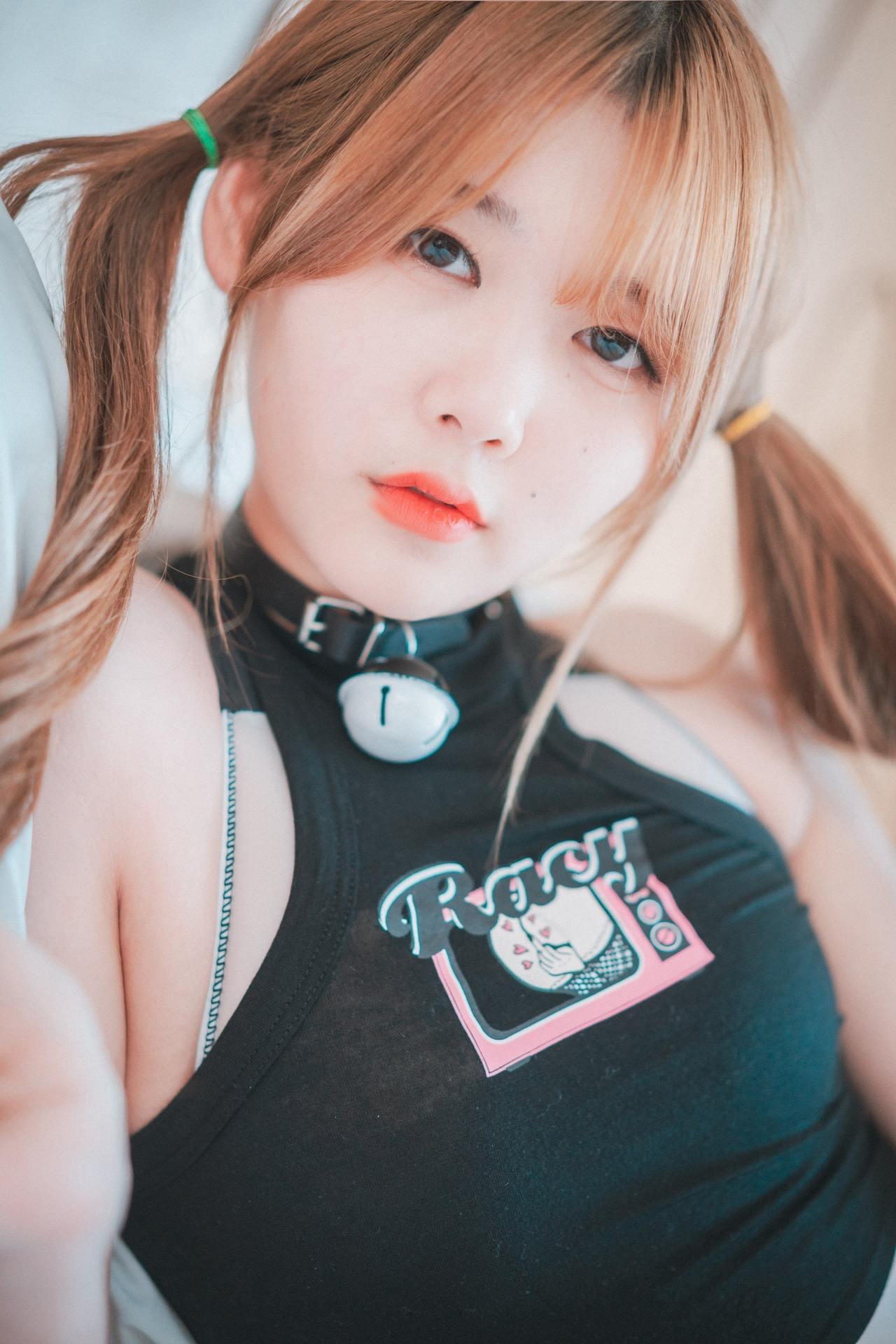 白い透けハイレグ競泳水着画像 タンクトップ お尻 ZIA.Kwon 13枚目