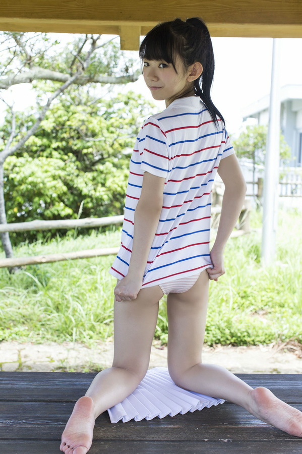 長澤茉里奈 - Bamboo e-Book 「ピュア美少女登場」  29枚目