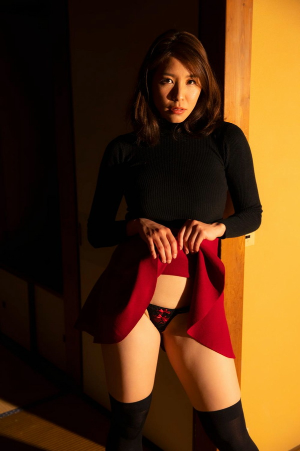 夏来唯 - ギルドデジタル写真集 「お姉さんと和室デート」  11枚目
