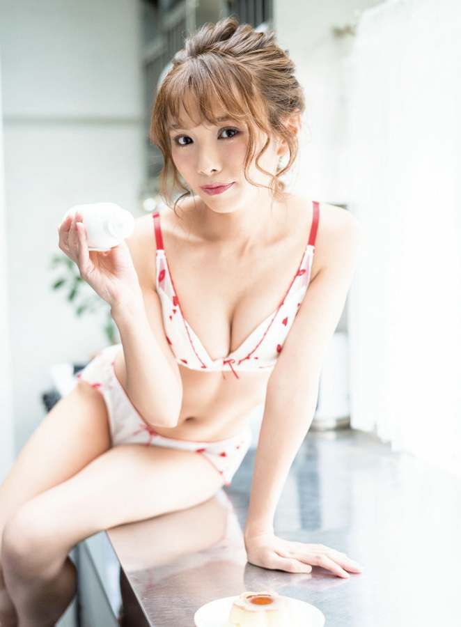 磯佳奈江 - 写真集 「いそちゃん」  4枚目