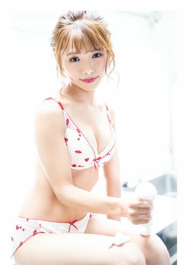 磯佳奈江 - 写真集 「いそちゃん」  8枚目