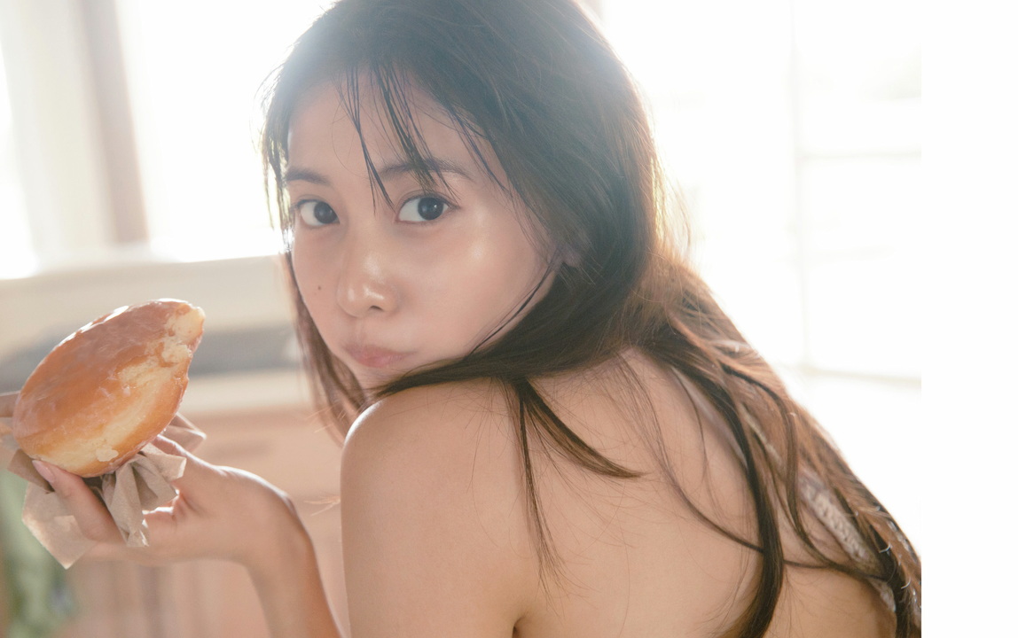 佐野ひなこ - 写真集 「最高のひなこ」  8枚目