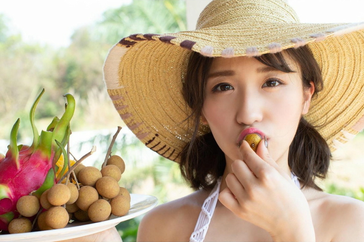 伊藤愛真 - デジタル写真集 「いま、えま。」  4枚目