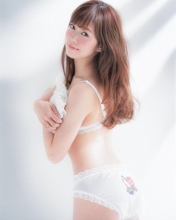 渡辺美優紀エロい身体にエロいショットこれは即抜きだ^ ^ 1枚目