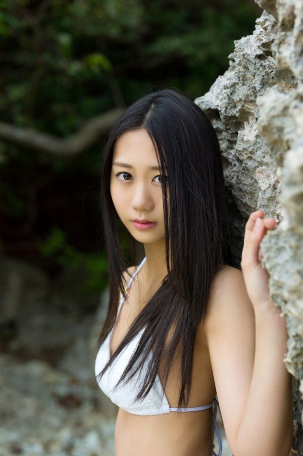 古畑奈和水着画像 1枚目