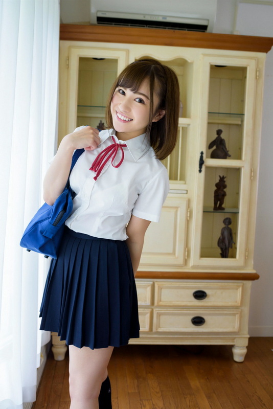 白宮奈々 - グラビア学園 【制服ビキニ】お嬢様はFカップ  8枚目
