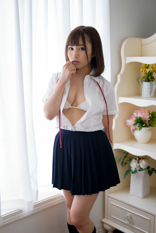 白宮奈々 - グラビア学園 【制服ビキニ】お嬢様はFカップ  28枚目