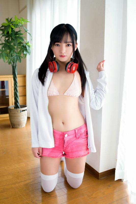 西永彩奈 - グラビア学園 【ニーソ】ヘッドホン女子  13枚目