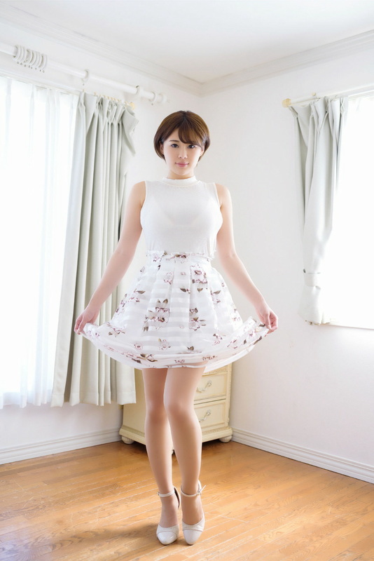 山本ゆう - グラビア学園 【ニット女子アナ】【パンスト】 ツキ出るHカップ大爆乳  7枚目