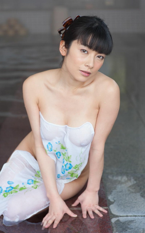 春野恵 - デジタル写真集 「裸のお付き合い!」  13枚目
