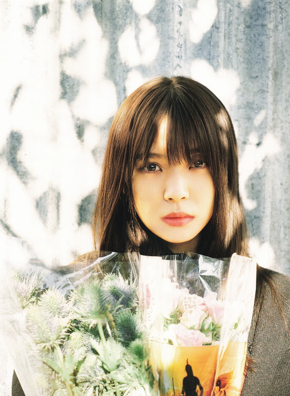 小林由依 - 写真集 「感情の構図」  8枚目