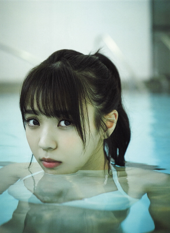 小林由依 - 写真集 「感情の構図」  25枚目