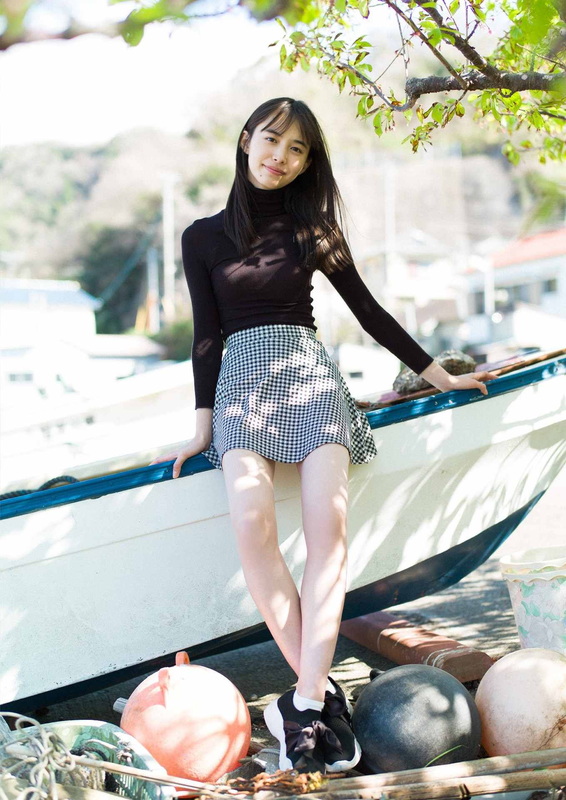 井桁弘恵 - YJ PHOTO BOOK 「ドラマティック」  16枚目