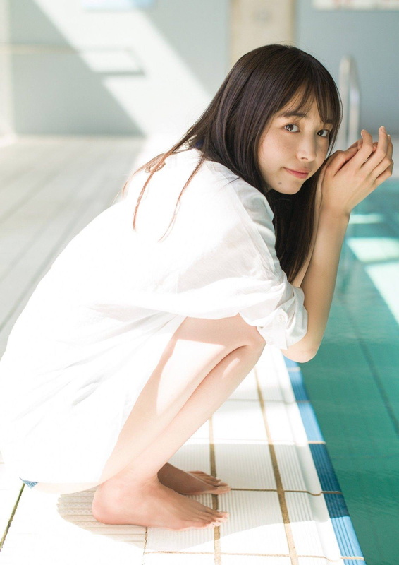 井桁弘恵 - YJ PHOTO BOOK 「ドラマティック」  18枚目