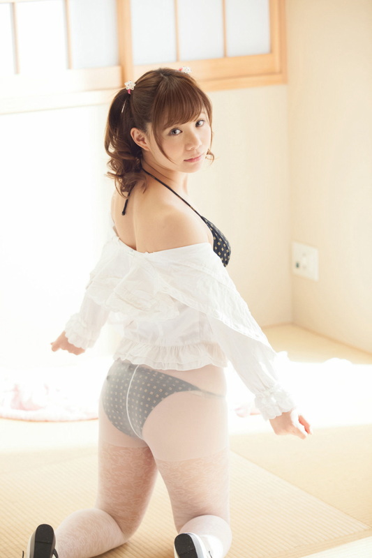 真奈 - グラビア学園 「見せたがるまなてぃ」  25枚目