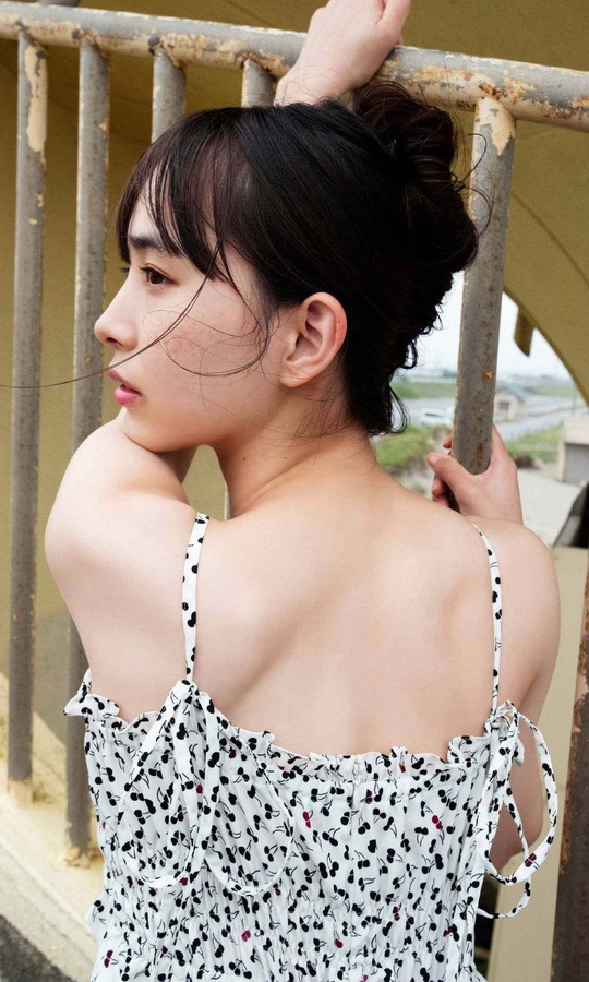 井桁弘恵 - デジタル週プレ写真集 「未来はちょっと、なつかしい。」  16枚目