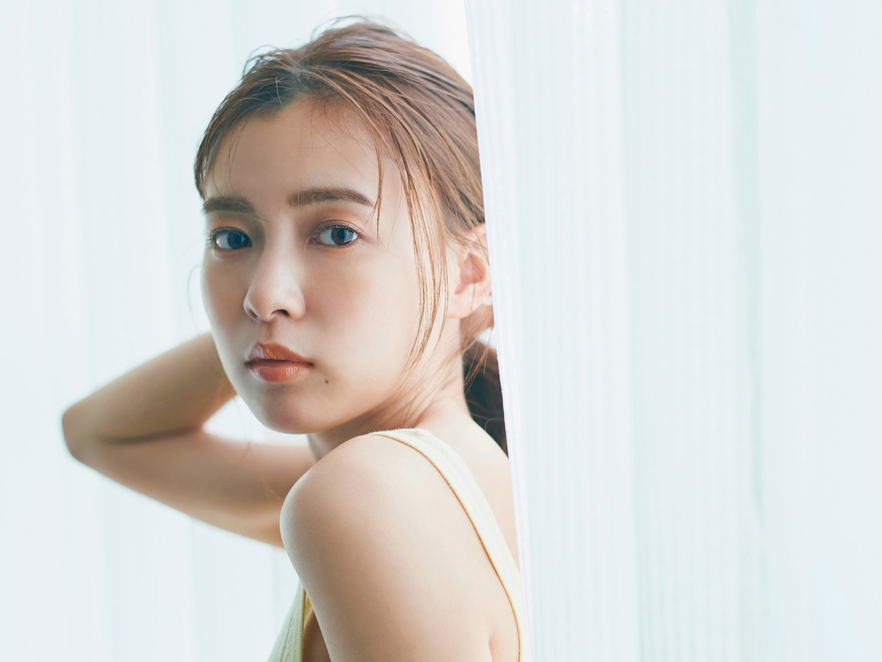 新條由芽 工藤美桜 戦隊ヒロイン出身の注目女優が競艶 水着ビキニグラビア 2021 3枚目