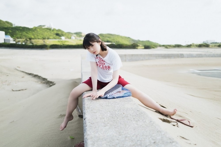菊地姫奈 16歳物語はここから始まる 水着グラビア 2021 16枚目