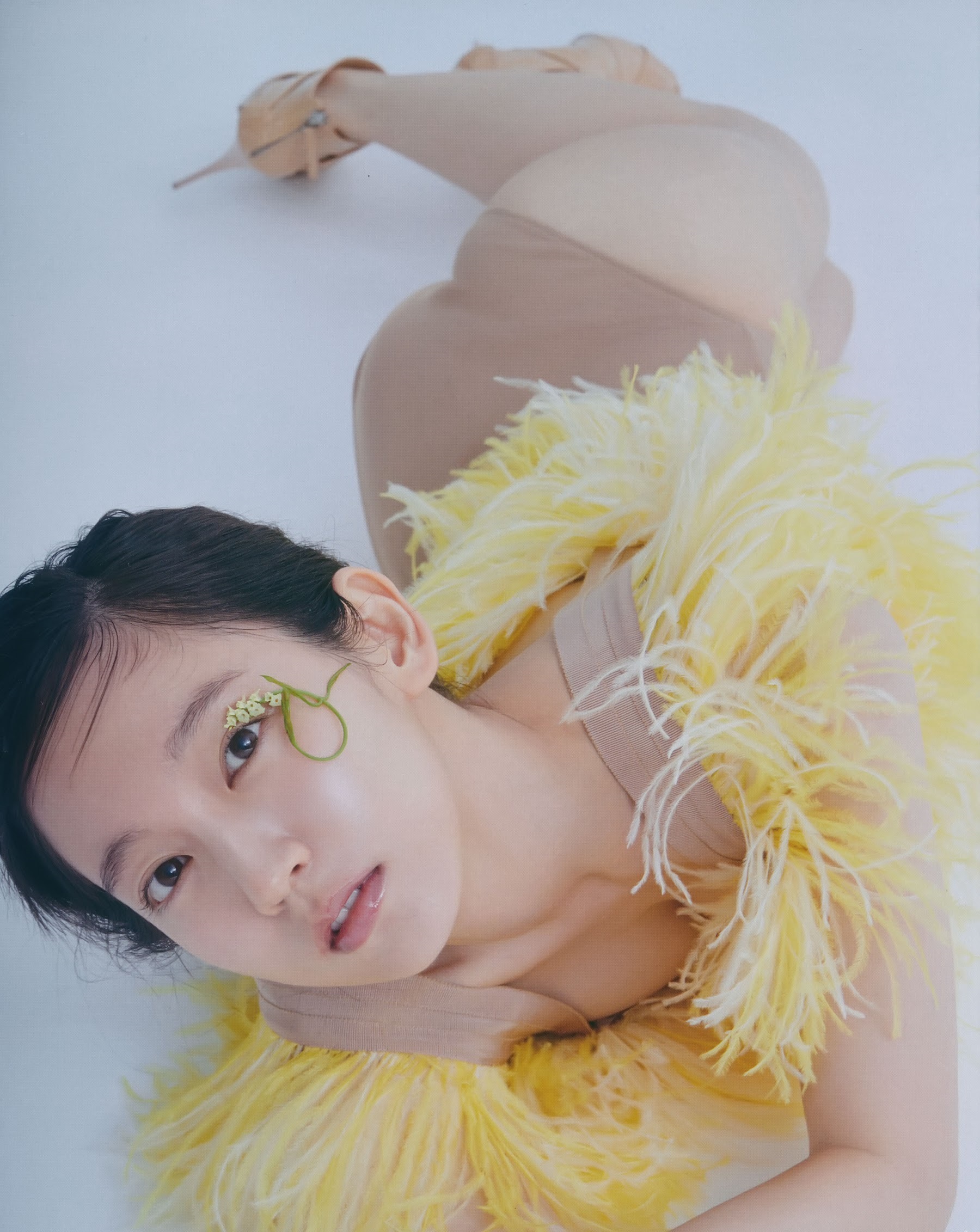 吉岡里帆 最新グラビア含む水着画像⑥ 15枚目