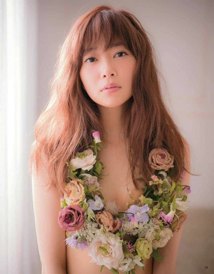 指原莉乃 最新グラビア含む水着画像③ 29枚目