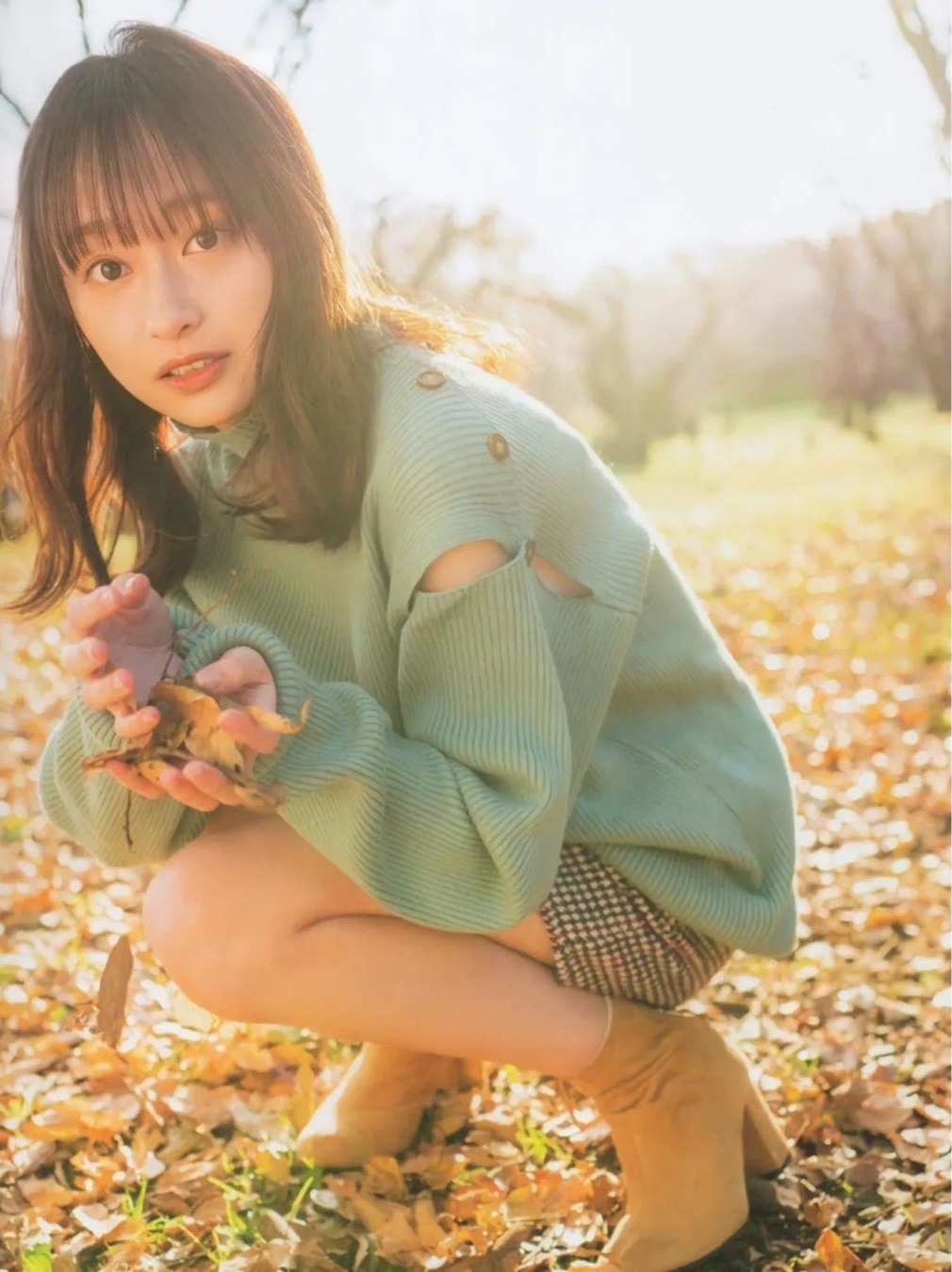 影山優佳(日向坂46)最新グラビア画像② 2枚目