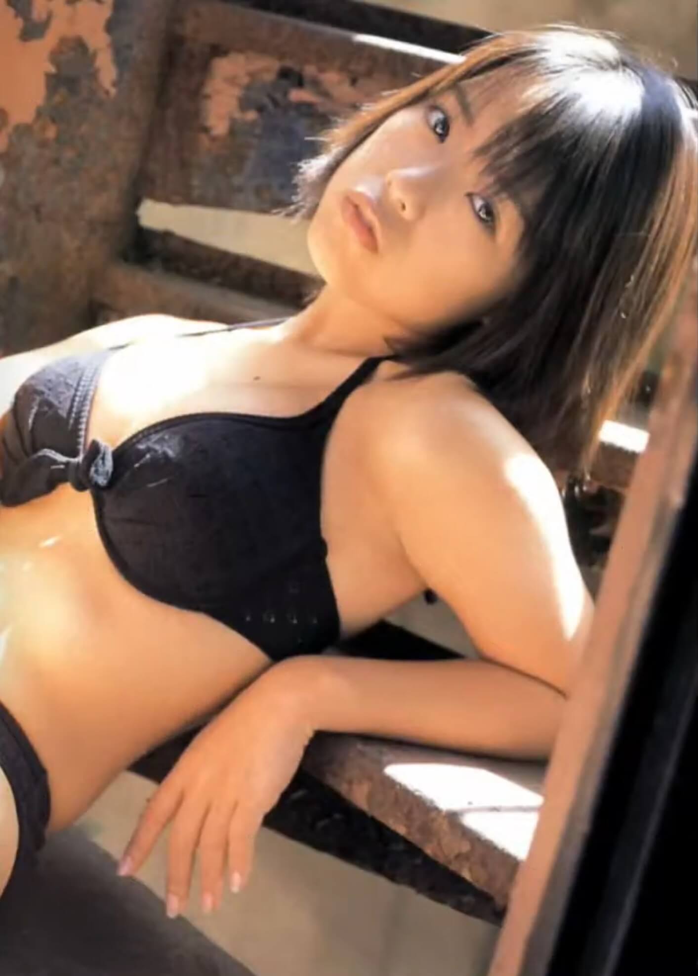 伊藤瞳 水着グラビアFカップグラビアアイドル 1枚目