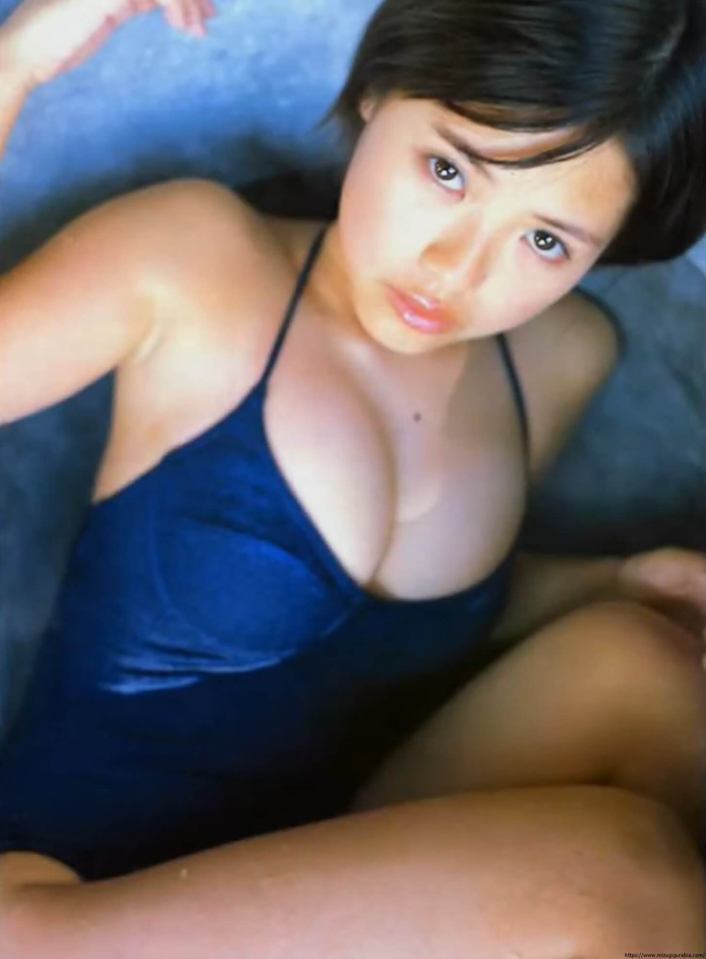 伊藤瞳 水着グラビアFカップグラビアアイドル 10枚目