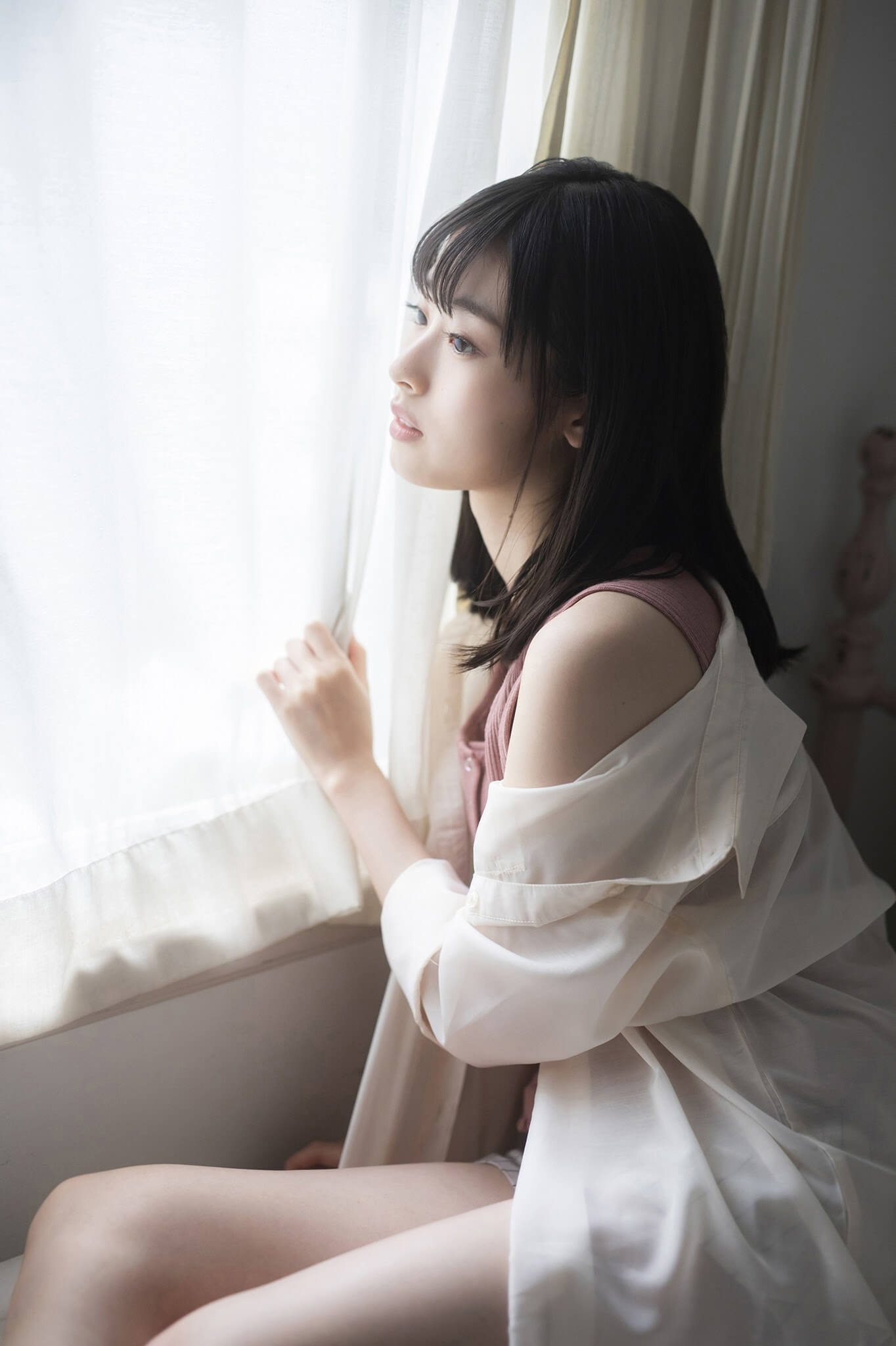 井本彩花 水着グラビア 仮面ライダーリバイスヒロイン 12枚目