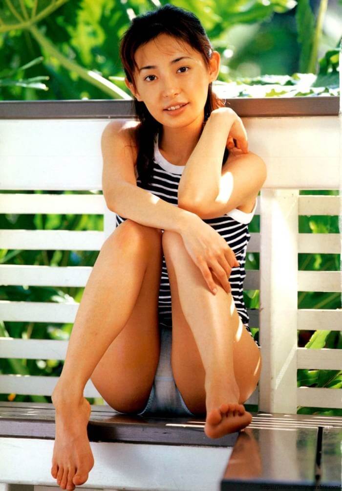 高井麻帆 水着グラビア 帰ってきた清純派アイドル 1枚目