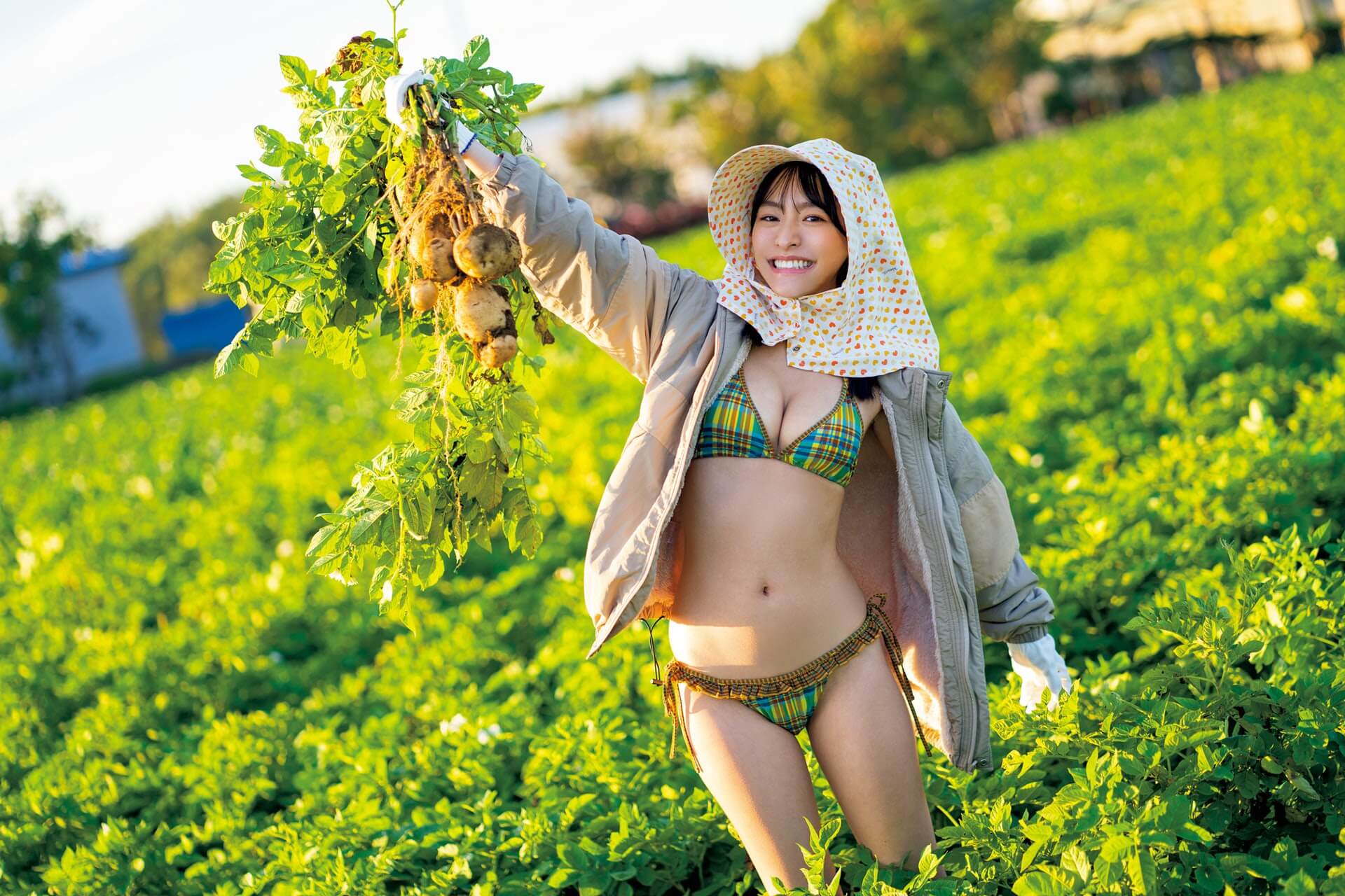 高崎かなみ 水着グラビア 畜産農業 はたらく かなみん。 7枚目