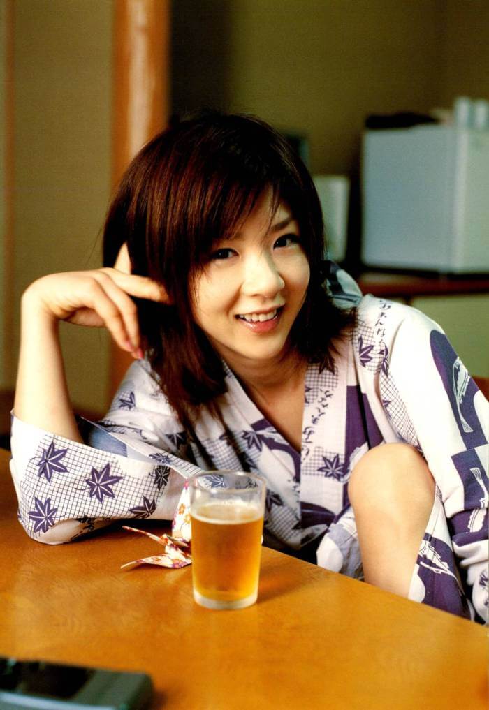 ほしのあき 水着グラビア濡れる白い肢体 20枚目