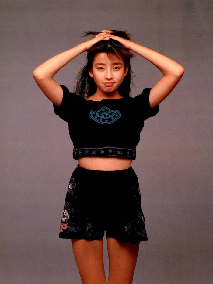 若き日の女優たちの 水着グラビア写真 有森也実 生稲晃子 小川範子 喜多嶋舞 斉藤由貴 沢口靖子 高岡早紀 西田ひかる 西村知美 万里洋子 宮沢りえ 山中すみか 1枚目