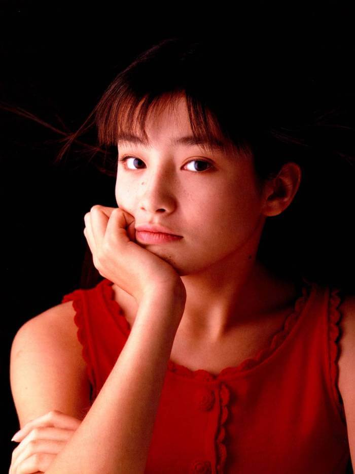 若き日の女優たちの 水着グラビア写真 有森也実 生稲晃子 小川範子 喜多嶋舞 斉藤由貴 沢口靖子 高岡早紀 西田ひかる 西村知美 万里洋子 宮沢りえ 山中すみか 2枚目