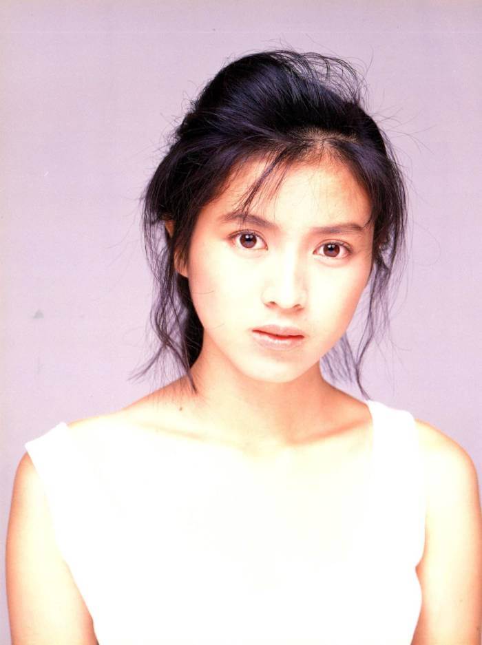 若き日の女優たちの 水着グラビア写真 有森也実 生稲晃子 小川範子 喜多嶋舞 斉藤由貴 沢口靖子 高岡早紀 西田ひかる 西村知美 万里洋子 宮沢りえ 山中すみか 6枚目