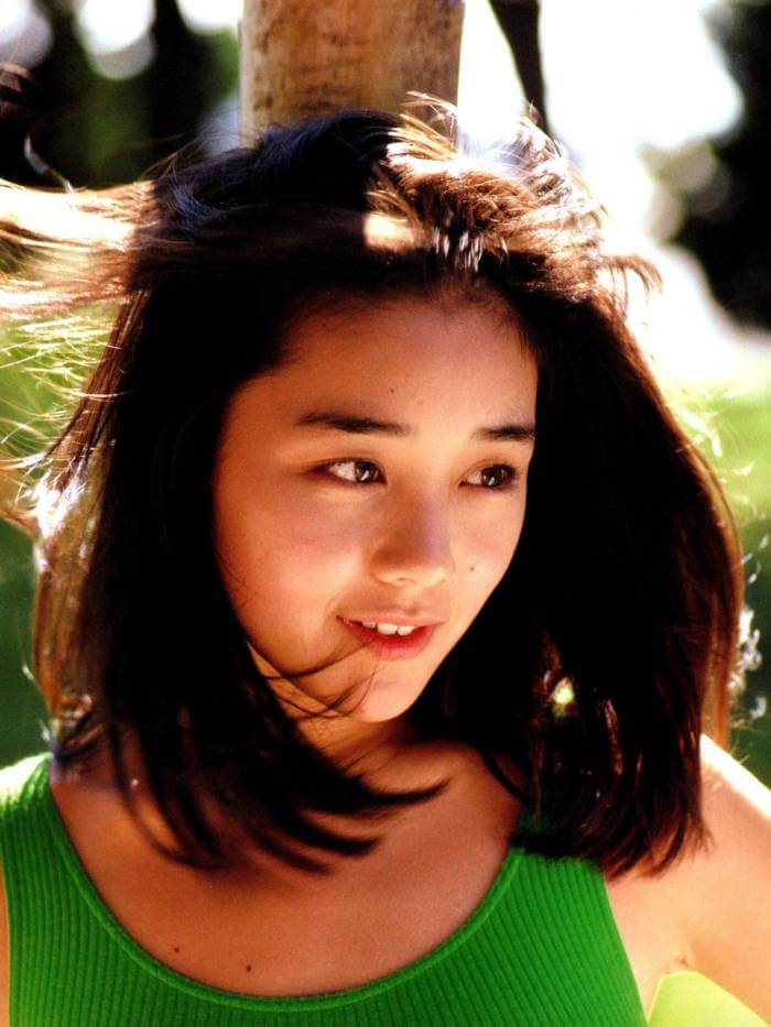 若き日の女優たちの 水着グラビア写真 有森也実 生稲晃子 小川範子 喜多嶋舞 斉藤由貴 沢口靖子 高岡早紀 西田ひかる 西村知美 万里洋子 宮沢りえ 山中すみか 7枚目