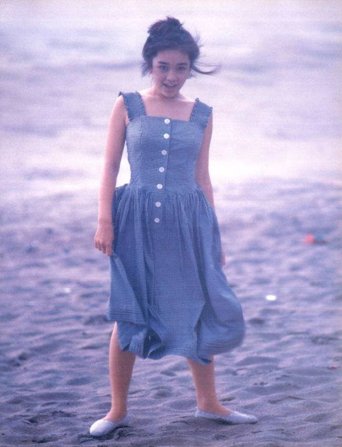 若き日の女優たちの 水着グラビア写真 有森也実 生稲晃子 小川範子 喜多嶋舞 斉藤由貴 沢口靖子 高岡早紀 西田ひかる 西村知美 万里洋子 宮沢りえ 山中すみか 11枚目