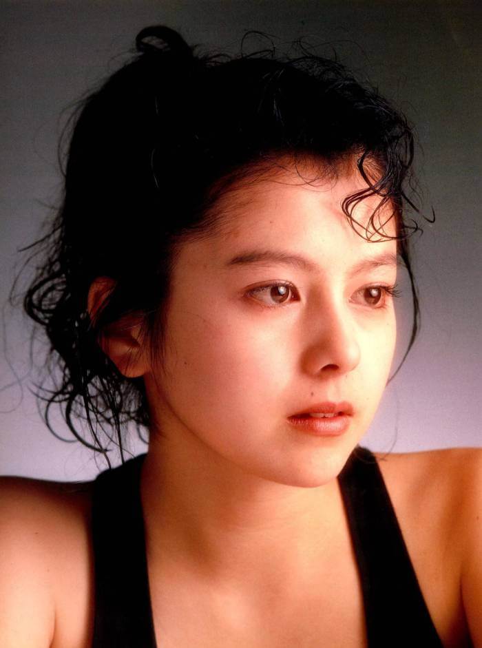 若き日の女優たちの 水着グラビア写真 有森也実 生稲晃子 小川範子 喜多嶋舞 斉藤由貴 沢口靖子 高岡早紀 西田ひかる 西村知美 万里洋子 宮沢りえ 山中すみか 13枚目