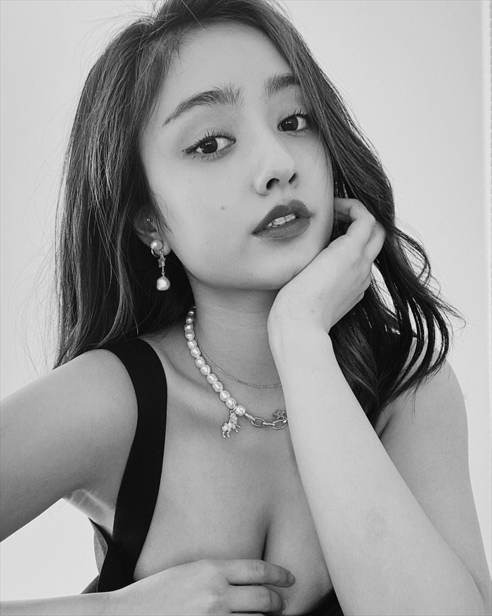 谷まりあ 最新グラビア画像 18枚目