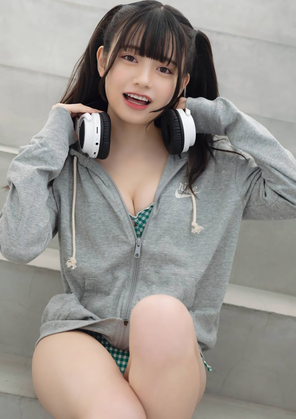 あかせあかり 最新グラビア含む水着画像③ 16枚目